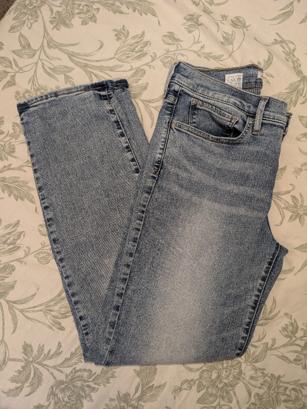 Women's Levi's 314 Shaping Straight Jeans